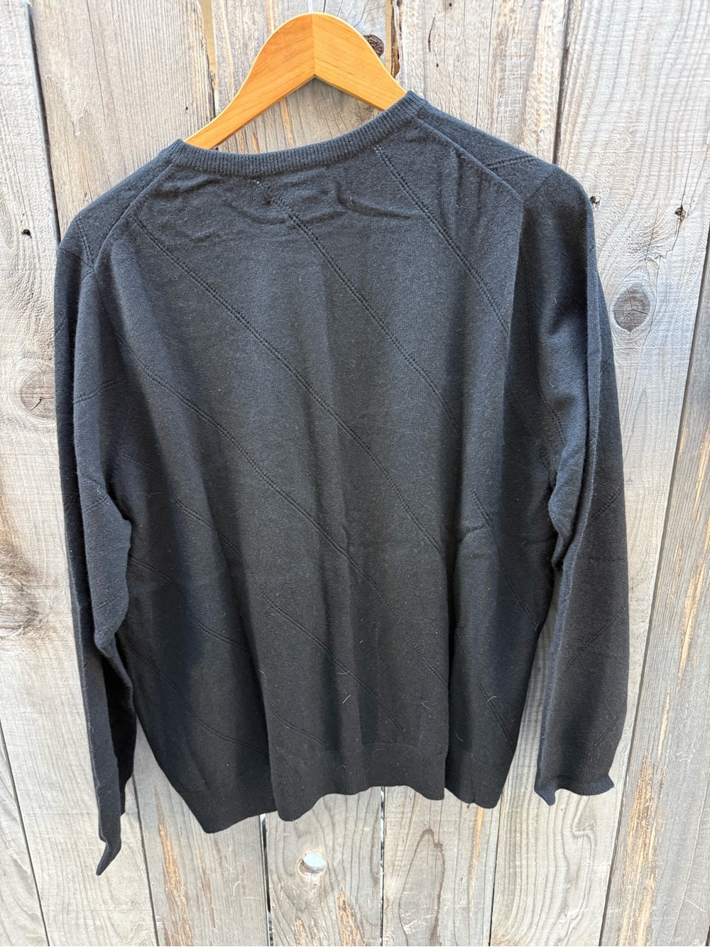 Neiman Marcus Cashmere cardigan sweater - Picture 2 of 5